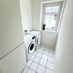I 8 Personen - Monteurzimmer - - Apartman