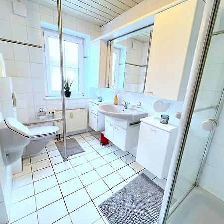 I 8 Personen - Monteurzimmer - - Apartman *