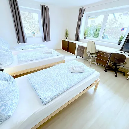 I 8 Personen - Monteurzimmer - -