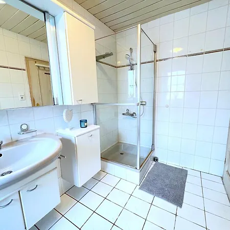 Apartamento I 8 Personen - Monteurzimmer - -