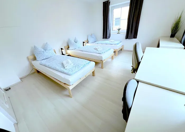 I 8 Personen - Monteurzimmer - - Appartamento